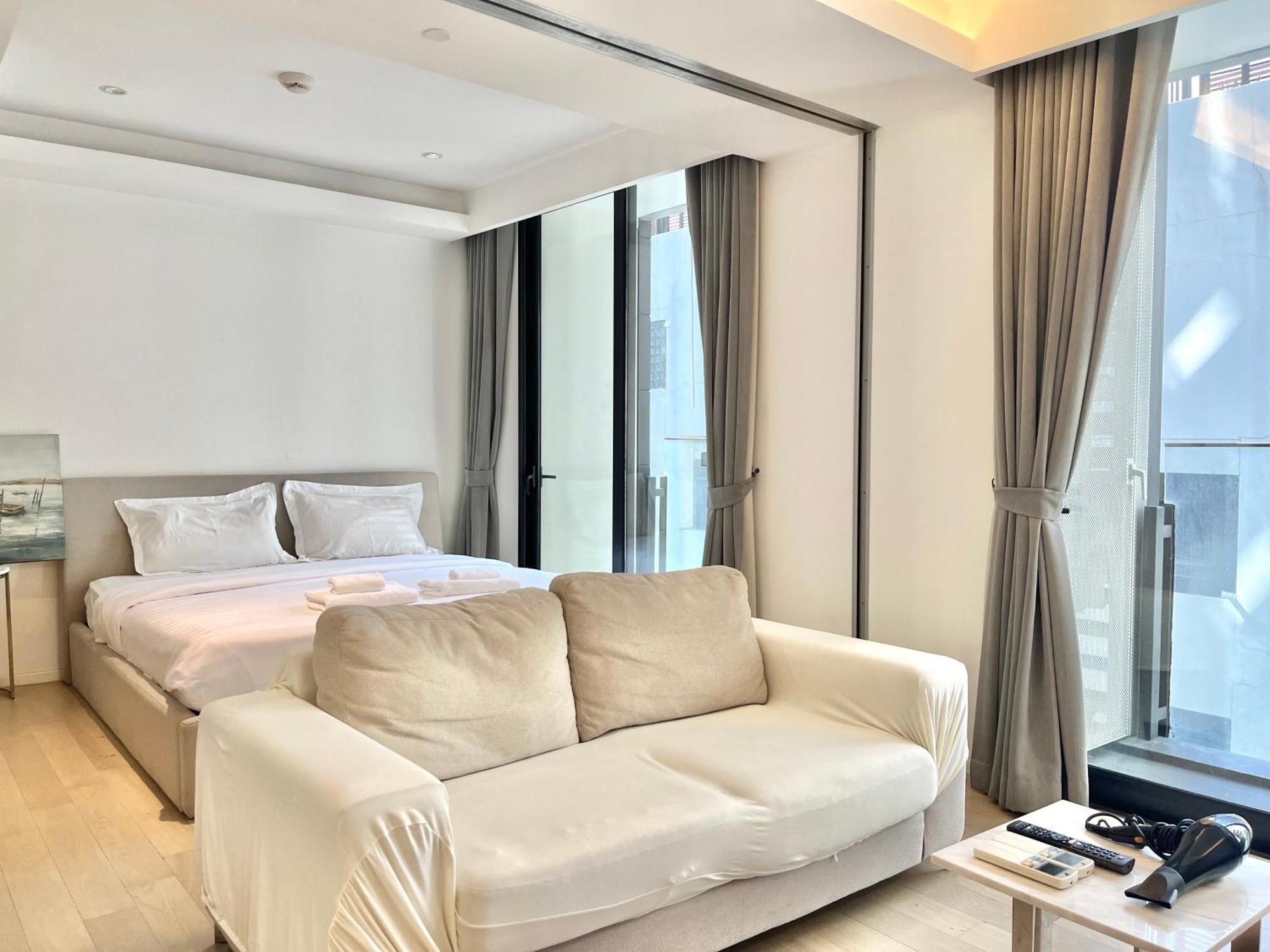 Ferienwohnung Sukhumvit 11#Luxury#Pool#Gym#Bts Nana&Mrt Sukhumvit#1Br#Max2Ppl Bangkok Exterior foto